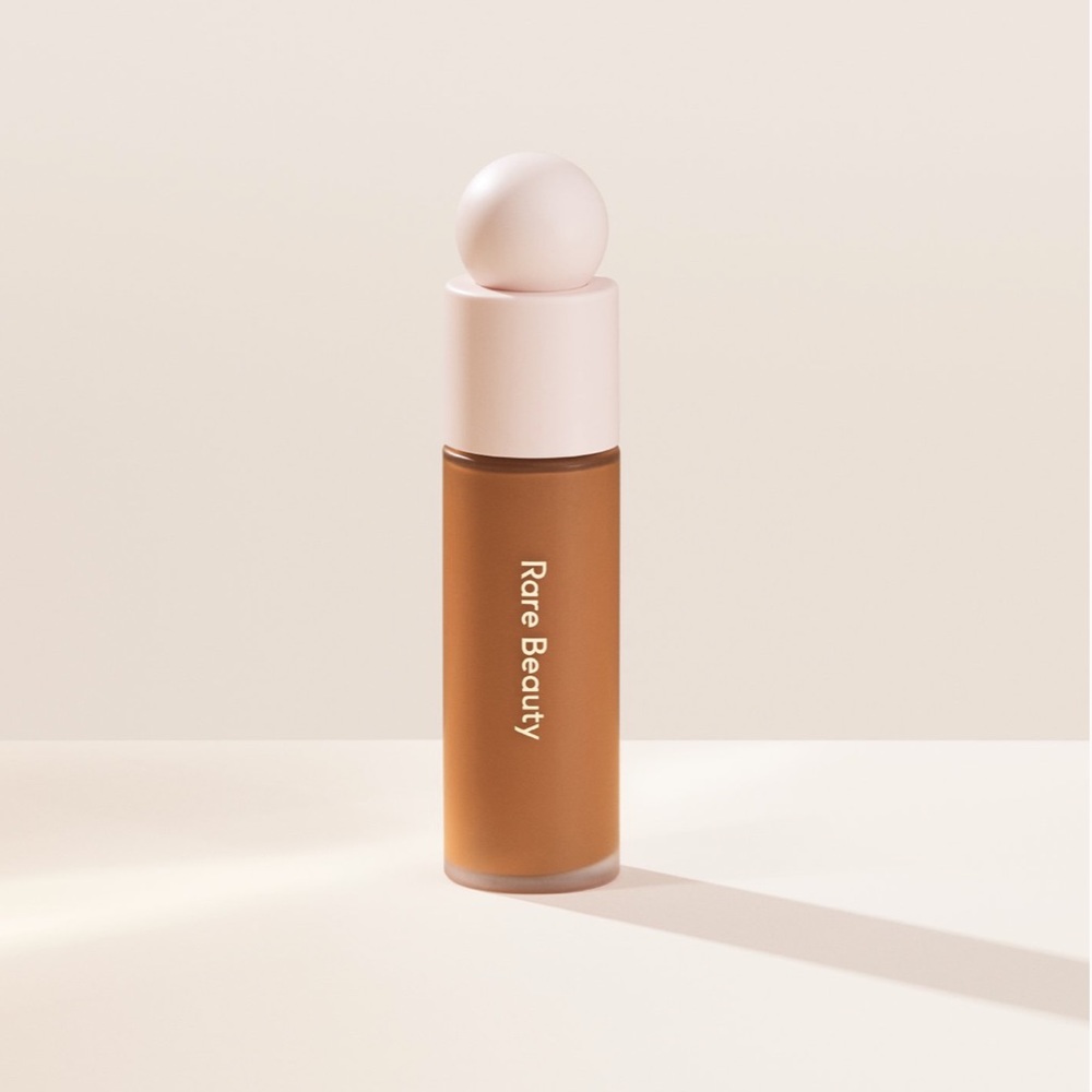 ⭐️⭐️SOLD⭐️⭐️ RARE BEAUTY shade 420N